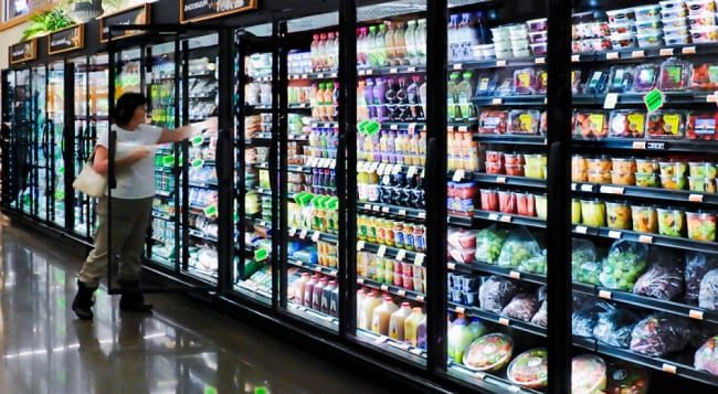 What to Look for When Buying a Commercial Fridge For Your Business